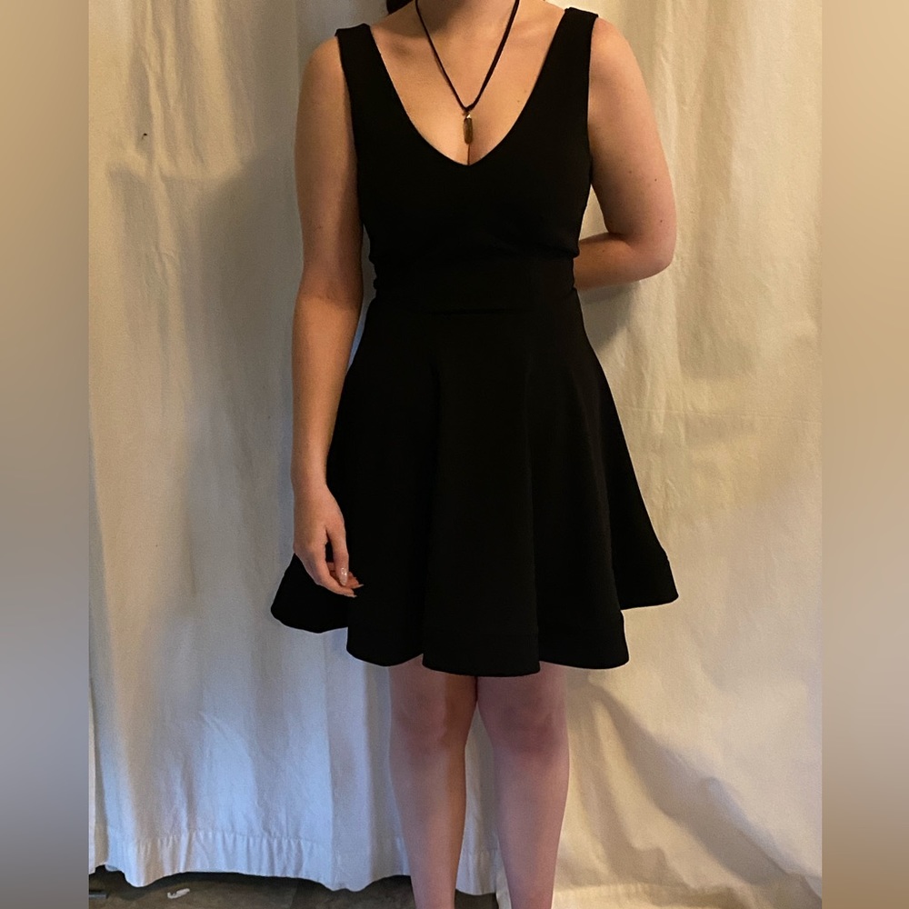 B. Darlin Black Juniors Dress Size 3/4
